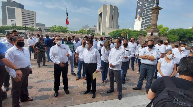 Amenazan Maestros Iniciar Con Paro Laboral El Próximo Ciclo Escolar ...