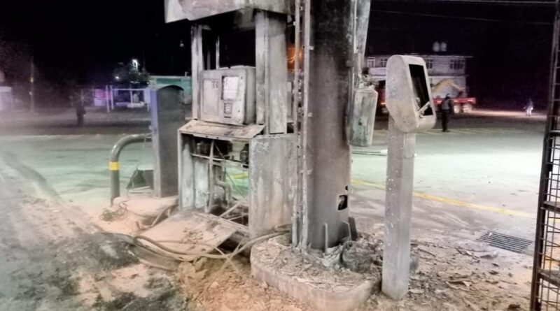 Hombres armados atacan gasolinería en Zitácuaro, Michoacán